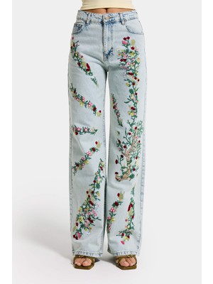 It's Basic Kadın Kot Rengi 3s6-75 Straight Fit Çiçek Nakışlı Özel Tasarım Denim Jean