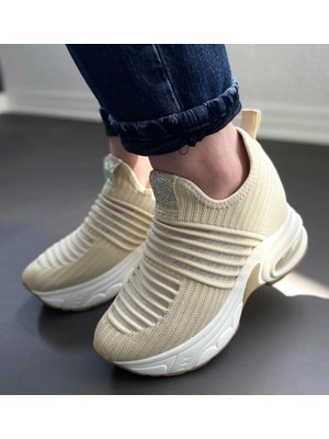 Guja 25Y300-8 Kadın Gizli Dolgulu  Yüksek Air Taban Premium Sneaker Spor Ayakkabı