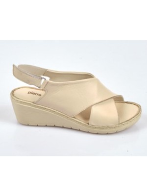 Pierre Cardin PC6907 Kadın Dolgun Taban Sandalet