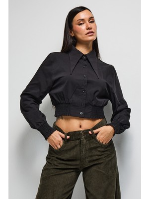 It's Basic Kadın Siyah Renk Crop Fit Yaka Detaylı Özel Tasarım Gömlek