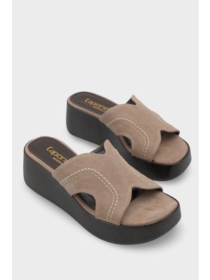 Capone Outfitters Hakiki Deri Süet Dolgu Topuklu Kadın Sandalet