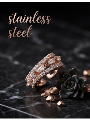 Stainless Steel Pirinç Gold Renk Zirkon Taşlı 3'lü Sıralı Model Kıkırdak Küpe