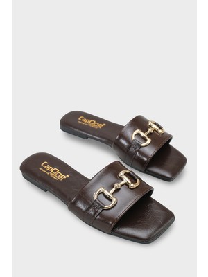 Capone Outfitters Metal Görünümlü Aksesuarlı Tek Bantlı Kısa Topuklu Kadın Terlik