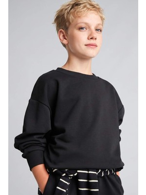 DeFacto Oversize Bisiklet Yaka Siyah Sweatshirt Erkek Çocuk H7135A826AU