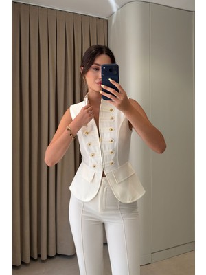 Magarde Premium Düğme Detaylı Fermuarlı Yelek- Beyaz