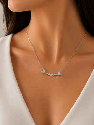 İpek Silver Renk Kelebek Detaylı Taşlı Çelik Kolye