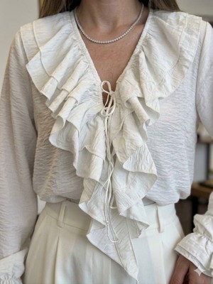 Salome Butik V Yaka Fırfır Detaylı Gömlek
