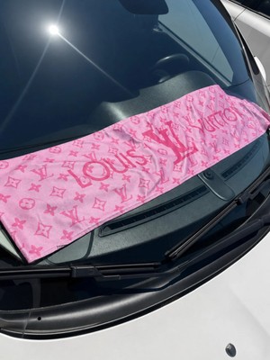 Buççin Online Mağaza Lv Desenli Logolu Pembe Üniversal Torpido Havlusu 145X30 Tüm Araçlara Uyumlu