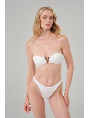Ales Butik Alesbutik Kar Beyazı V Metal Aksesuarlı Straplez Bikini Takımı