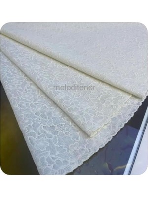 Güpür Dantel Görünümlü Kendinden Desenli Lüks Pvc Yuvarlak Muşamba Masa Örtüsü 152 cm Kre
