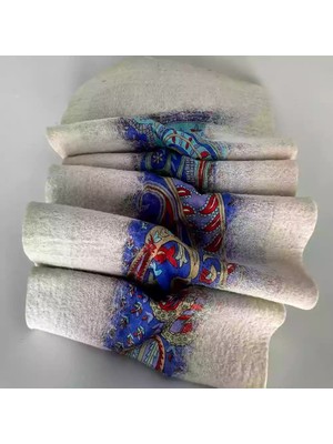 Gökyüzünün Sessizliği – Naturel Keçe Ipek Atkı