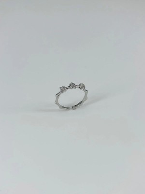 Mudanis Rodyum Kaplama Zirkon Taşlı Yüzük