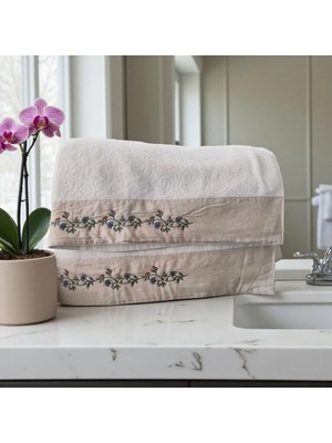 Erca Home Tekstil Ürünleri %100 Pamuklu Çok Şık Banyo Havlusu Krem Rengi Işlemeli