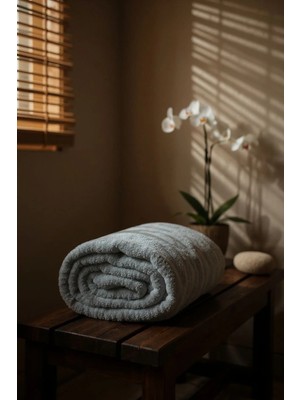 Erca Home Tekstil Ürünleri %100 Pamuklu Koyu Gri Çok Şık ve Yumuşak Banyo Havlusu
