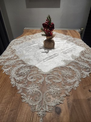 Yalıns Home Sahra Lüx Masa ve Fiskos Örtüsü Simli Kadifeli 90X90 cm