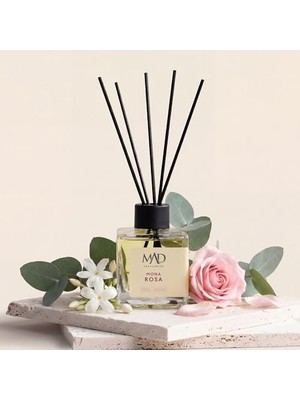 Aesco Mad Mona Rosa Ortam Kokusu– Elma, Gül ve Paçuli ile Canlandırıcı ve Romantik Bir Atmosfer-Bambu Çubuklu 120 ml