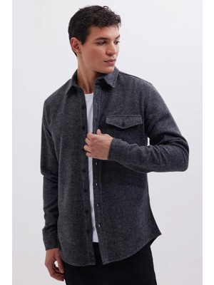 Tudors Erkek Slim Fit Tek Cep Kapaklı Düz Oduncu Spor Koyu Gri Gömlek
