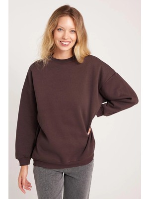 Tudors Kadın Oversize Geniş Kesim Pamuklu 3 Iplik Bisiklet Yaka kahverengi Sweatshirt