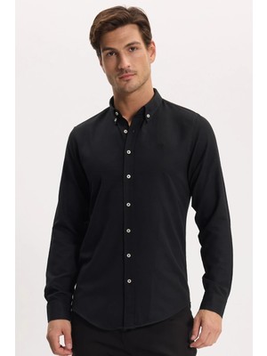 Tudors Erkek Slim Fit Dar Kesim Düz Oxford Armalı Düğmeli Yaka Siyah Spor Gömlek