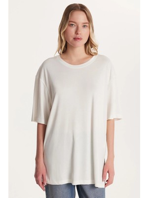 Tudors Kadın Modal Kumaş Regular Fit Kısa Kollu Bisiklet Yaka Ekru Tişört