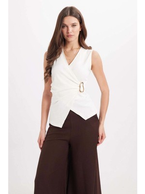 Tudors Kadın Slim Fit Dar Kesim Pamuklu Sıfır Kol Kruvaze Yaka Büzgülü Ekru Bluz