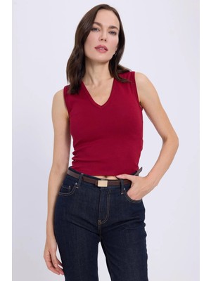 Tudors Kadın Slim Fit Dar Kesim V Yaka Sıfır Kol Pamuklu Ribanalı Bordo Bluz
