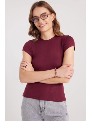Tudors Kadın Slim Fit Dar Kesim Bisiklet Yaka Viskon Kumaş Ultra Soft Bordo Tişört Bluz