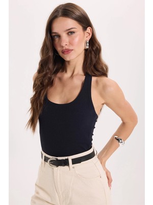 Tudors Kadın Slim Fit Dar Kesim Pamuklu Halter Yaka Kaşkorse Lacivert Crop