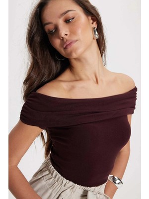 Tudors Kadın Slim Fit Dar Kesim Pamuklu Kayık Yaka Kısa Kollu Likralı Bordo Bluz