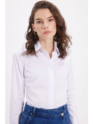 Tudors Kadın Slim Fit Non-Iron Pamuklu Vücuda Oturan Ütü Gerektirmez Pensli Beyaz Gömlek