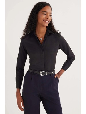 Tudors Kadın Slim Fit Dar Kesim Vucüda Oturan Uzun Kollu Gizli Düğme Detaylı Siyah Basic Gömlek