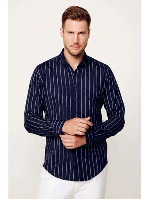 Tudors Erkek Slim Fit Dar Kesim Uzun Kollu Pamuklu Kolay Ütü Çizgili Lacivert Düğmeli Yaka Gömlek