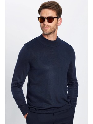 Tudors Erkek Slim Fit Dar Kesim Yarım Balıkçı Yaka Tüylenmeyen Yumuşak Dokulu Lacivert Triko Kazak
