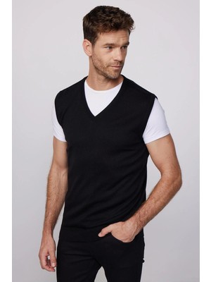 Tudors Erkek Slim Fit Dar Kesim V Yaka Kendinden Desenli Siyah Süveter