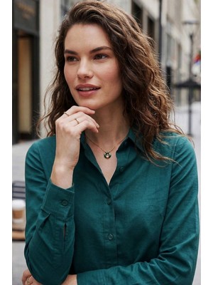 Tudors Kadın Slim Fit Dar Kesim Uzun Kollu Pamuklu Vücuda Oturan Dokulu Yeşil Basic Gömlek