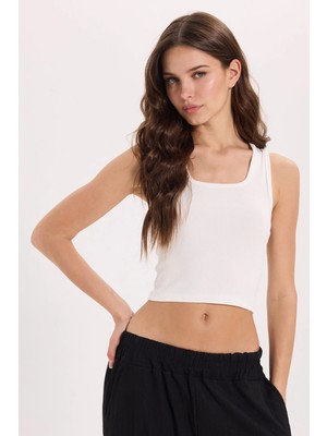 Tudors Kadın Slim Fit Dar Kesim Kalın Askılı Kare Yaka Ekru Atlet Bluz