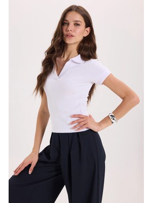 Tudors Kadın Slim Fit Dar Kesim Pamuklu Kısa Kollu Beyaz Polo Yaka Tişört