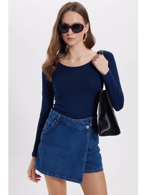 Tudors Kadın Slim Fit Lacivert Bluz Uzun Kollu Viskon Geniş Yaka Rahat Kullanım İçin Tasarlandı