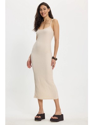 Tudors Kadın Slim Fit Vücuda Oturan Askılı Likralı Midi Boy Bej Elbise