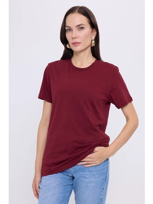 Tudors Kadın Slim Fit Dar Kesim Pamuklu Likralı Esnek Kumaş Basic Bordo Bisiklet Yaka Tişört Bluz