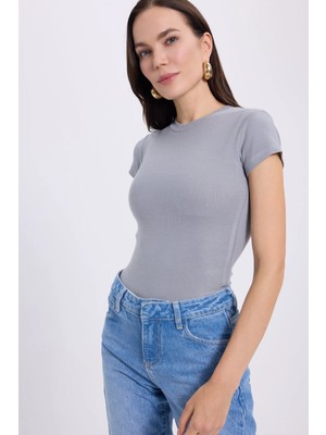 Tudors Kadın Slim Fit Dar Kesim Bisiklet Yaka Viskon Kumaş Ultra Soft Gri Tişört Bluz