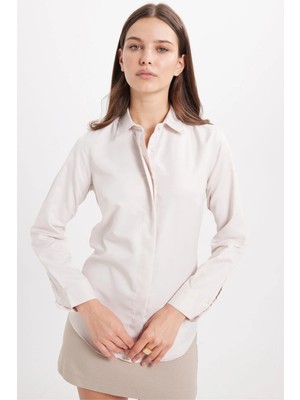 Tudors Kadın Slim Fit Dar Kesim Vucüda Oturan Uzun Kollu Gizli Düğme Detaylı Taş Basic Gömlek