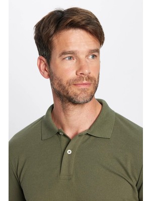 Tudors Erkek Slim Fit Dar Kesim Pamuklu Yumuşak Doku Nefes Alan Kumaş Kıvrılmaz Yaka Haki Polo Yaka Tişört