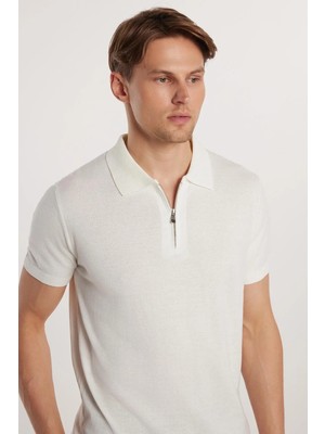 Tudors Erkek Slim Fit Dar Kesim %100 Pamuk Örme Triko Fermuarlı Beyaz Polo Yaka Tişört