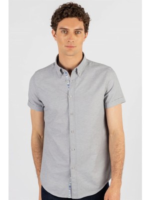 Tudors Erkek Slim Fit Dar Kesim Kısa Kollu Pamuklu Oxford Doku Kolay Ütülenebilir Gri Düğmeli Yaka Gömlek