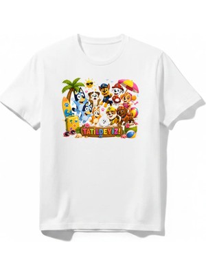 Urban Trend Store Urbantrendstore Bluey ve Paw Patrol Tatilde Kız Çocuk Erkek Çocuk Yuvarlak Yaka Tişört