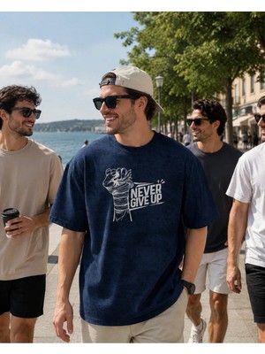 Urban Trend Store Urbantrendstore Baskılı Asit Yıkamalı Pamuklu Oversize Salaş Rahat Kalıp Tişört