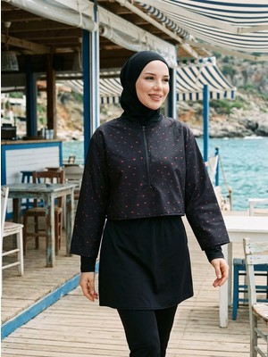 Nakşi Giyim Kadın Tam Kapalı 3 Parça Bone Tunik Pantolon Fermuarlı Hızlı Kuruyan Kırmızı Kalp Desenli Tesettür Mayo Takımı