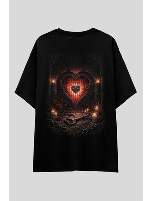  Love Is A Dungeon Oversize T-Shirt | Sevgililer Günü Özel Baskılı Unisex %100 Pamuk Özel Tasarım Tee