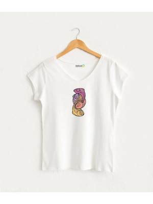 Kidilia Grafik Mor Balık Görselli Kadın V Yaka %100 Pamuklu Tasarım T-Shirt